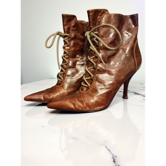 Nine West Belindia Ankle Boots Lace Up Distressed Leather Pointed Toe Size 8M - Picture 1 of 8